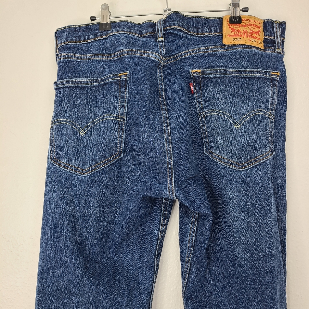 Levi's 505 Jeans Straight Leg Dark Blue Denim Wash Size 36 x 30 - Picture 5 of 11